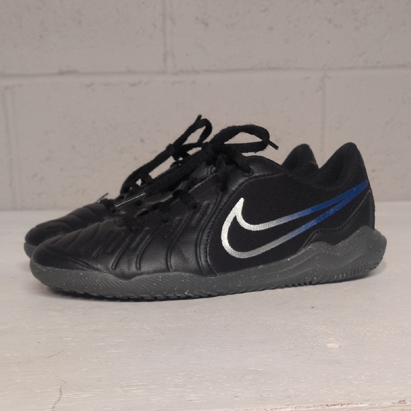 Nike Other - Nike Kids' Tiempo Legend 10 Club Indoor Soccer Shoes 2Y like new